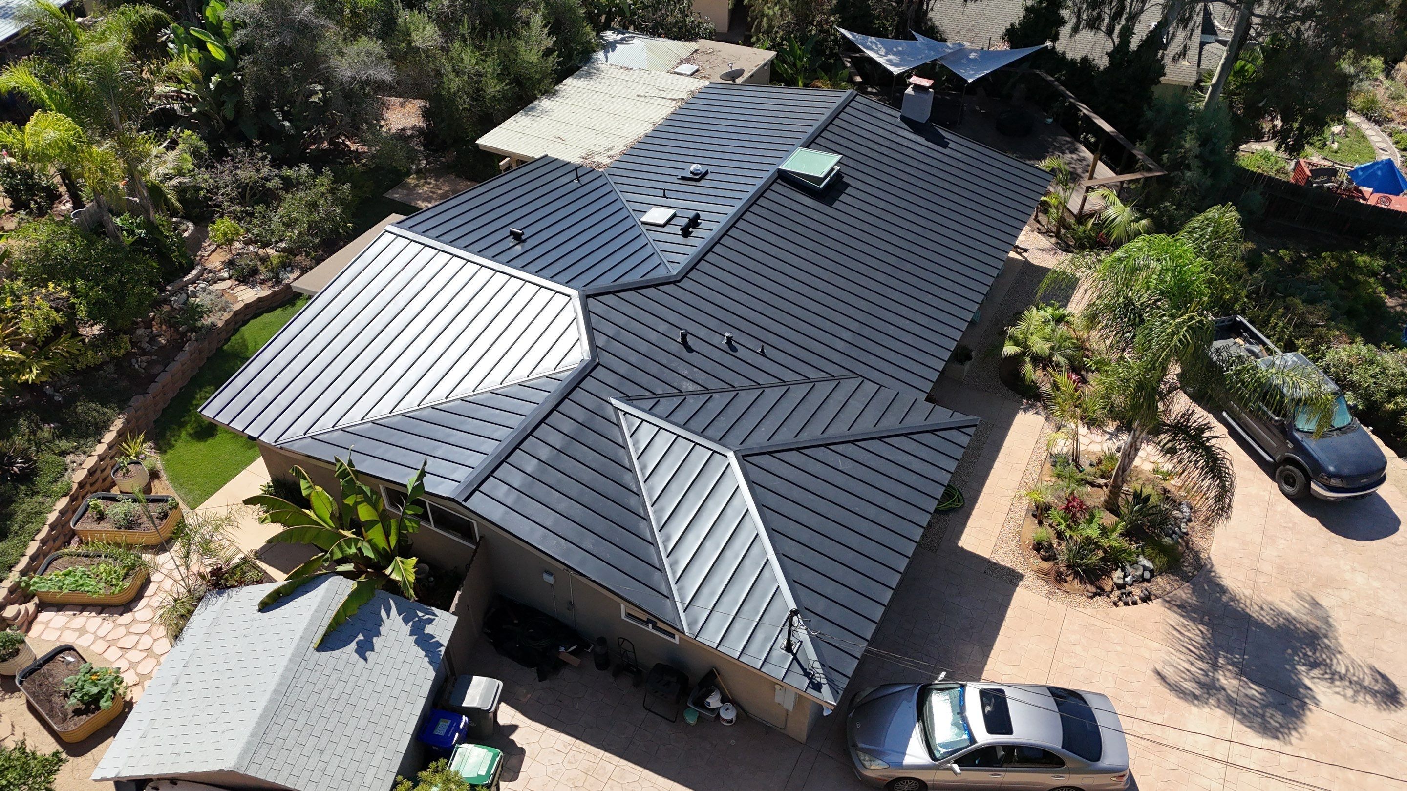 How Long Do Roofs Last in California? A Guide 